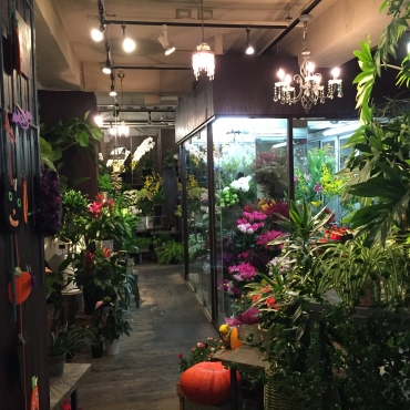 「フローリストみつば」　（香川県高松市）の花屋店舗写真1